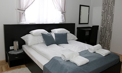 Ében szoba - Bognár Vendégház Zirc